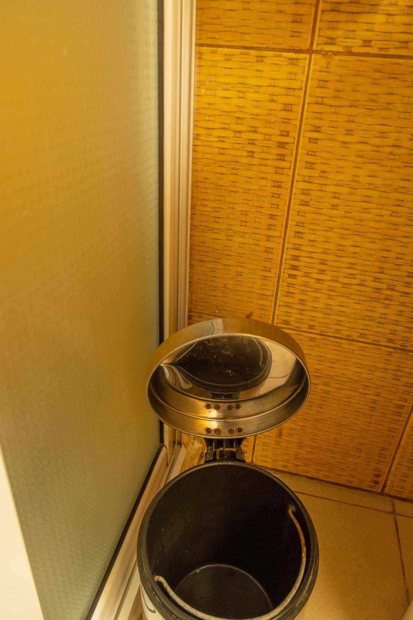 ホリデー エクスプレス ホテル カンパラ エクステリア 写真